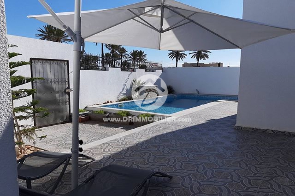 L 231 -                            Vente
                           Villa avec piscine Djerba